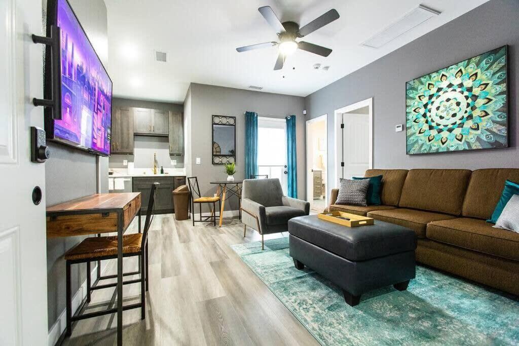 Restaurants-Pets-Professionals-Fastwifi-A C-Patios Apartment ซานดิเอโก ภายนอก รูปภาพ